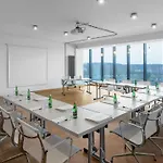 Artis Loft 3*