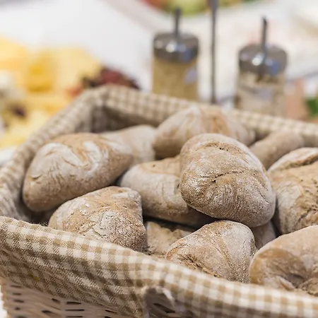 Artis Loft 3* Radziejowice