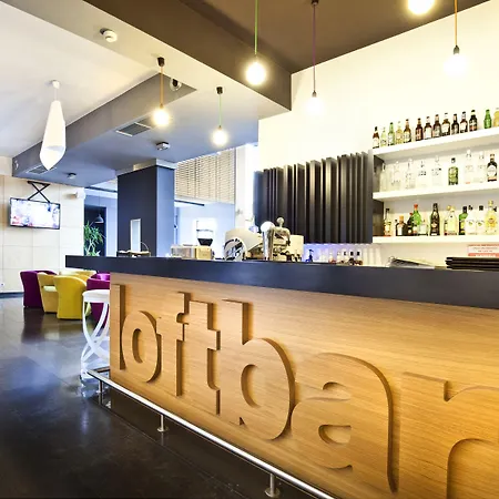 Artis Loft 4*
