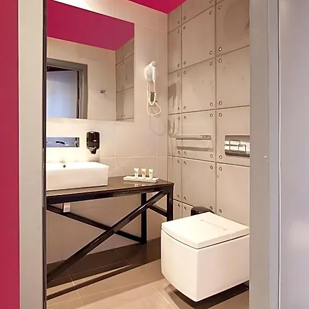 Artis Loft 4* Radziejowice